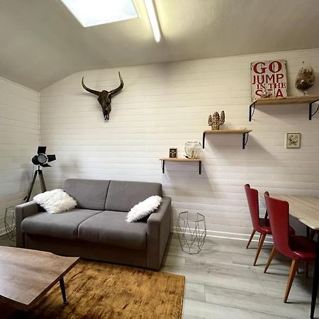 Appartement Au Coeur De Dinard - T2 Luaran gambar